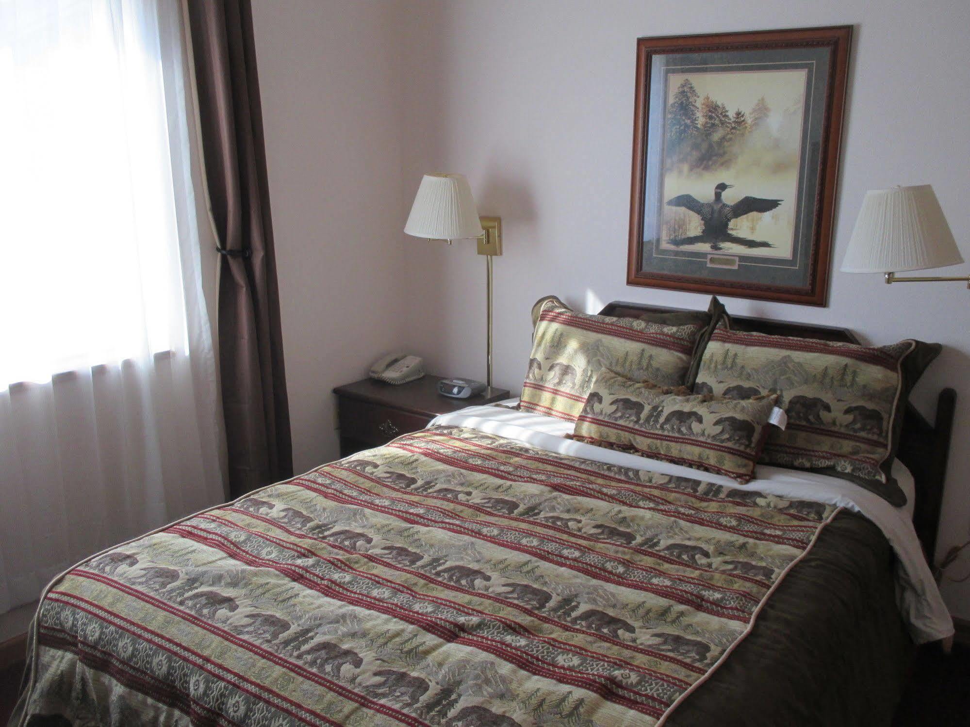 Totem Hotel And Suites Валдес Екстериор снимка